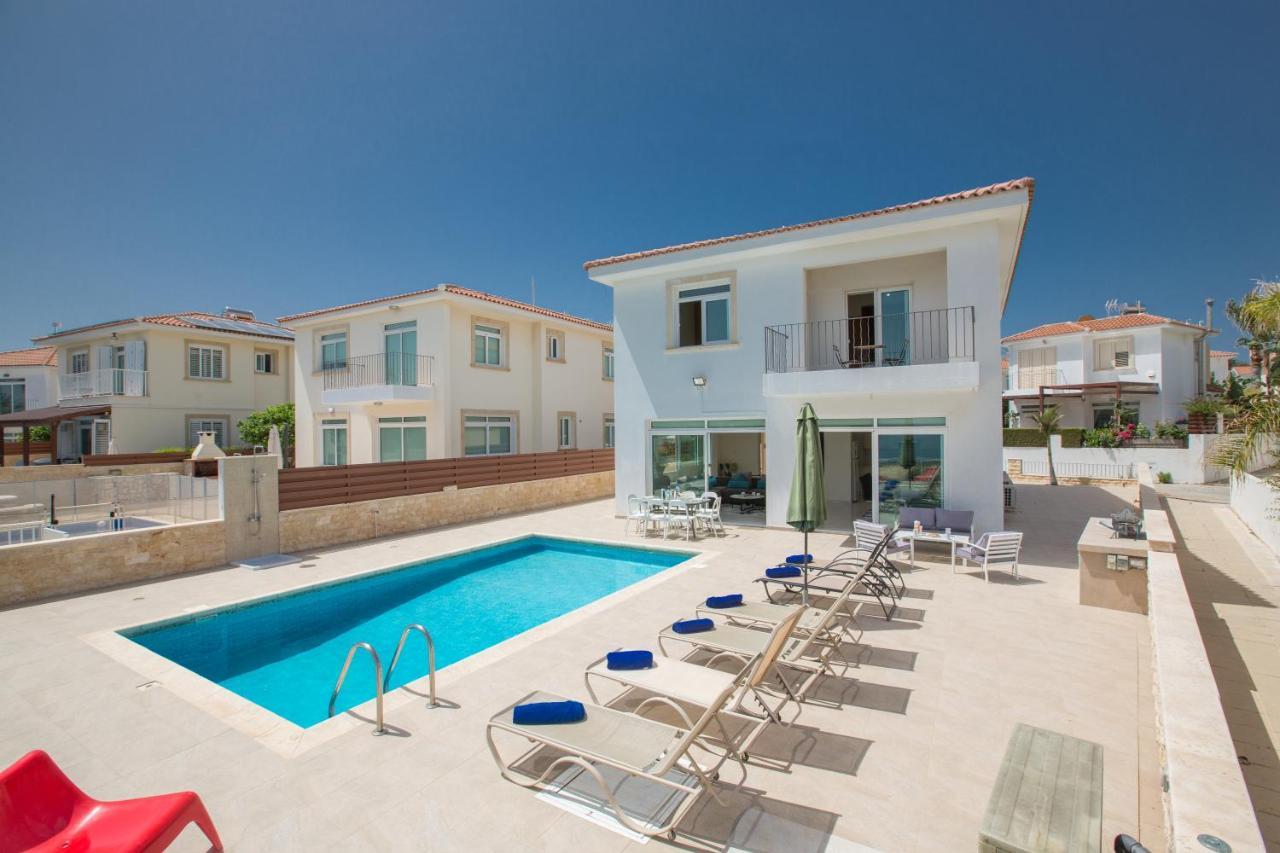 Shaye Front Line Villa Protaras Buitenkant foto