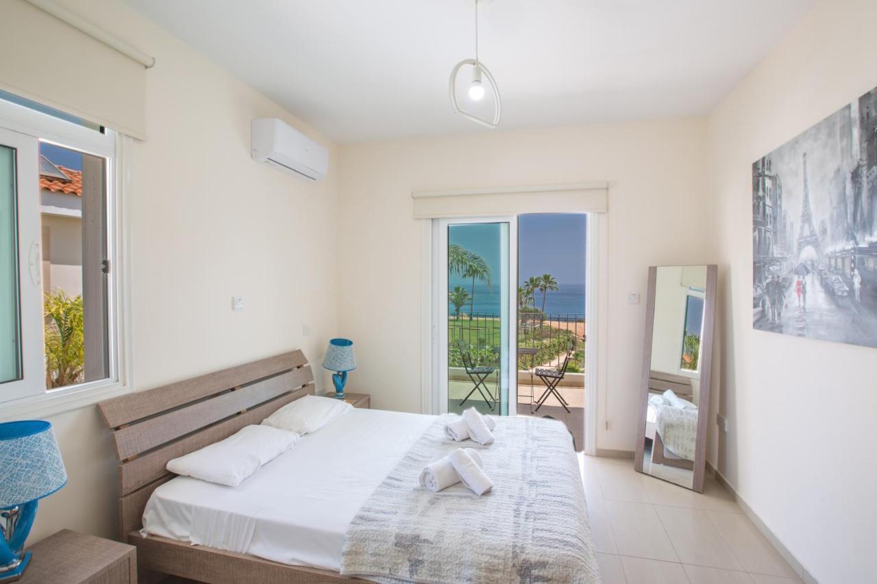 Shaye Front Line Villa Protaras Buitenkant foto